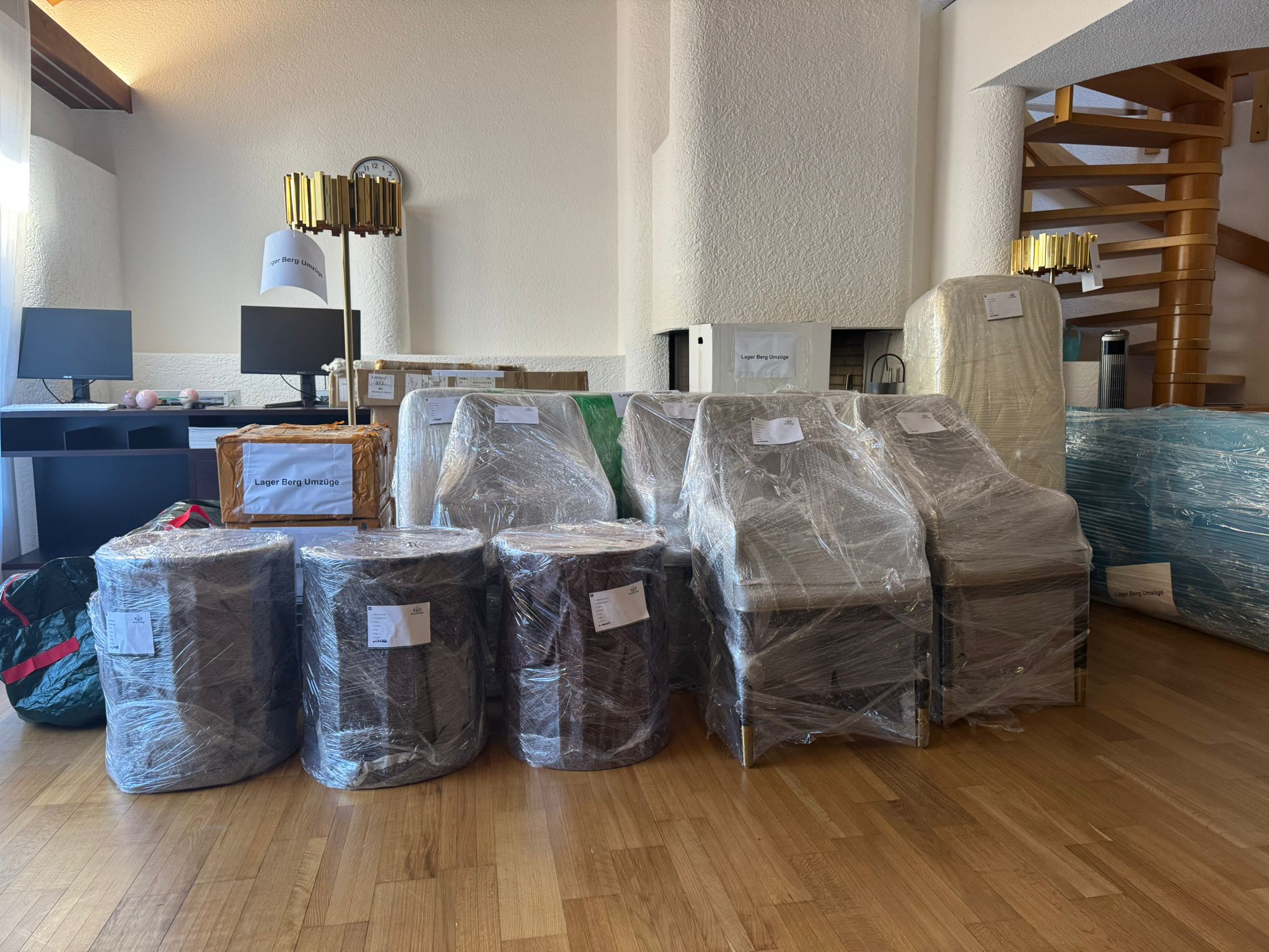 Firmenumzug Zürich 20 Büroumzug und Möbellogistik